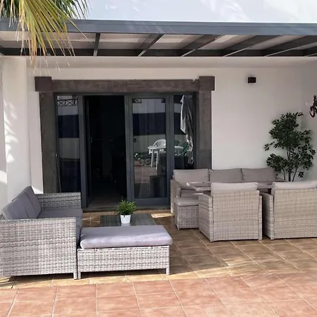 Cyca Villa